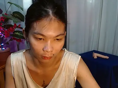 Snapshot of laura_leeforever chatting on June 29, 1:12 am laura leeforever online show from June 29, 1:12 am