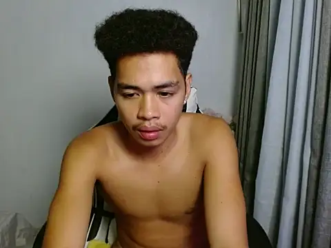 Snapshot of curlyasian_njxx chatting on May 29, 7:12 pm curlyasian njxx online show from May 29, 7:12 pm