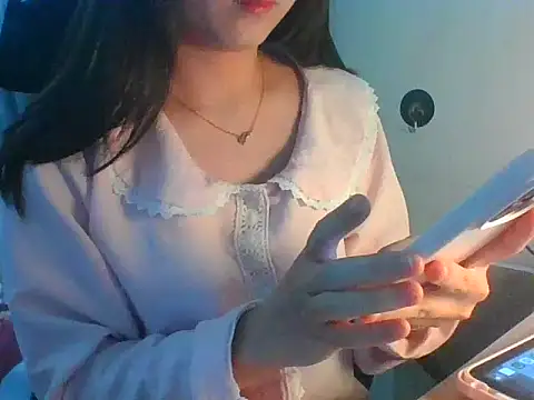 Linzly online show from November 21, 5:00 pm