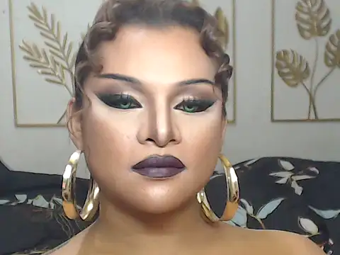 Snapshot of GoddessOFALLx chatting on May 10, 12:49 am GoddessOFALLx online show from May 10, 12:49 am