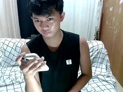 Snapshot of ursweet_jemes chatting on November 21, 10:14 am ursweet jemes online show from November 21, 10:14 am