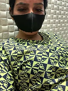 Hot Jaanvi  online show from April 15, 6:48 pm