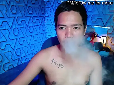 Snapshot of MANIACasianX chatting on May 22, 1:46 am MANIACasianX online show from May 22, 1:46 am
