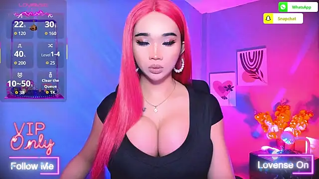 Snapshot of TriciaCumLoader chatting on February 27, 5:51 am TriciaCumLoader online show from February 27, 5:51 am