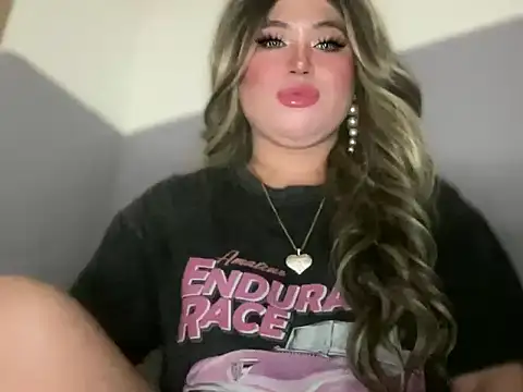 Snapshot of Naughtyrosecum chatting on October 3, 1:52 pm Naughtyrosecum online show from October 3, 1:52 pm