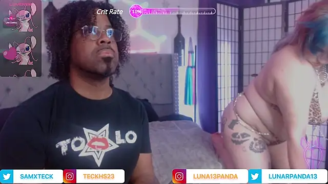 Snapshot of SamXTeck chatting on March 12, 12:42 am SamXTeck online show from March 12, 12:42 am