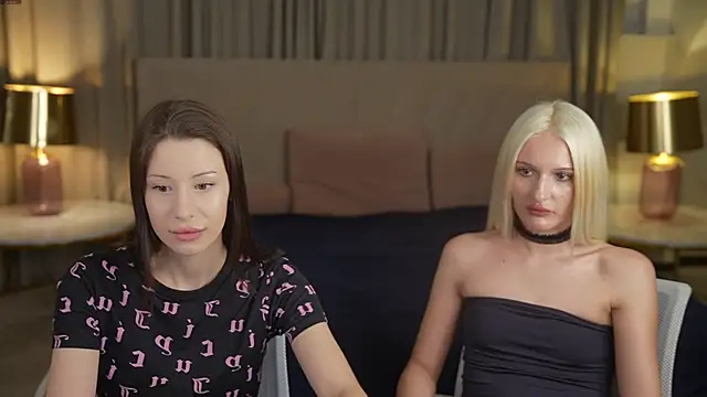 Selena Glow online show from September 16, 6:31 pm