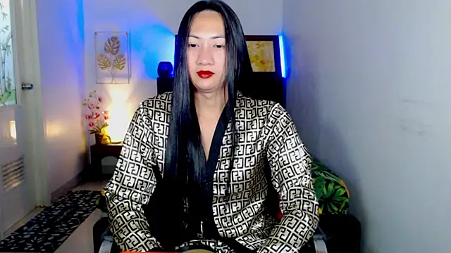 LovelyQueen69 online show from December 22, 8:50 pm