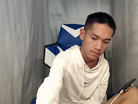 Snapshot of riks_tyler chatting on March 2, 7:21 pm riks tyler online show from March 2, 7:21 pm