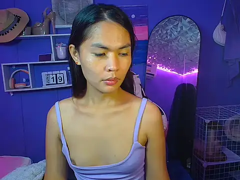Snapshot of urgirljane chatting on June 20, 3:42 am urgirljane online show from June 20, 3:42 am