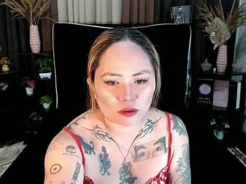 Snapshot of EstellaStarXxx chatting on May 6, 2:40 am EstellaStarXxx online show from May 6, 2:40 am