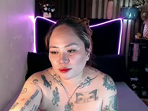 Snapshot of EstellaStarXxx chatting on May 22, 4:23 pm EstellaStarXxx online show from May 22, 4:23 pm