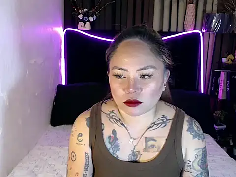 Snapshot of EstellaStarXxx chatting on June 3, 4:15 am EstellaStarXxx online show from June 3, 4:15 am