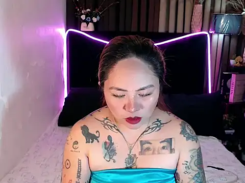 Snapshot of EstellaStarXxx chatting on June 4, 4:29 am EstellaStarXxx online show from June 4, 4:29 am