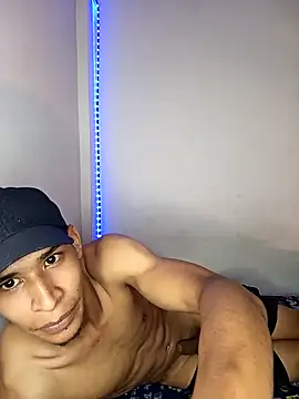 Snapshot of Sharlotte_Watts chatting on October 2, 1:01 am Sharlotte Watts online show from October 2, 1:01 am