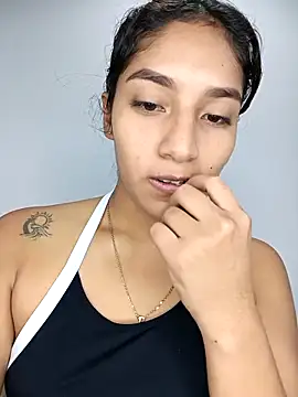 Snapshot of Sharlotte_Watts chatting on October 8, 7:33 pm Sharlotte Watts online show from October 8, 7:33 pm