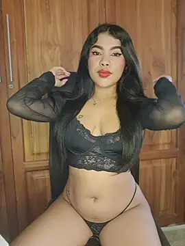 Snapshot of Michell_em chatting on June 24, 6:18 pm Michell em online show from June 24, 6:18 pm