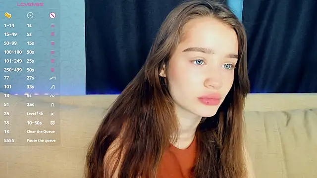 lovelyalivia online show from February 10, 9:46 am