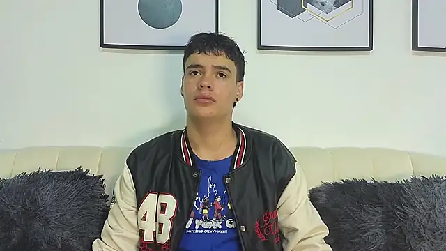 BenitoSaenz online show from April 12, 12:43 pm