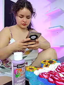 SeleneLuminari8 online show from April 16, 1:23 pm