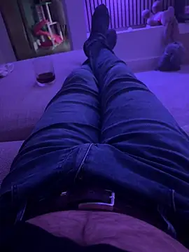 leroy9501 online show from April 12, 12:04 am