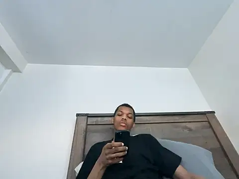 Snapshot of zeeeky_33deep chatting on May 5, 2:30 am zeeeky 33deep online show from May 5, 2:30 am
