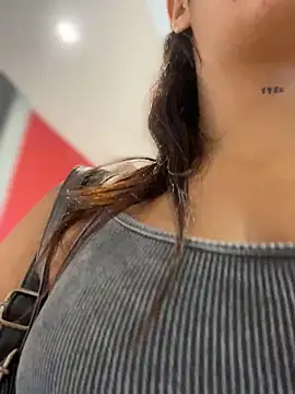 Kaily Sweet16 online show from November 2, 6:43 pm