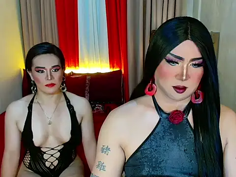 Snapshot of UnlimitedCumShow chatting on May 9, 2:06 am UnlimitedCumShow online show from May 9, 2:06 am
