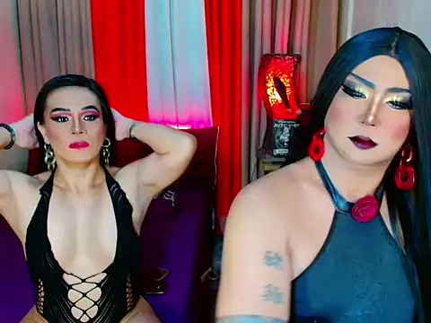 Snapshot of UnlimitedCumShow chatting on June 6, 1:32 am UnlimitedCumShow online show from June 6, 1:32 am