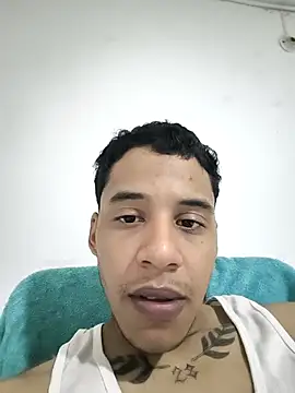 Snapshot of Grasonxxx chatting on March 30, 11:44 am Grasonxxx online show from March 30, 11:44 am