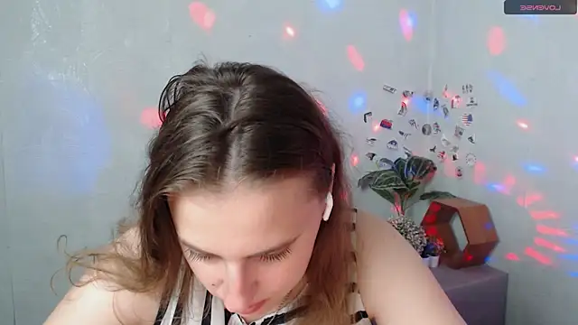 Snapshot of AmandaDimond_ chatting on June 4, 2:34 pm AmandaDimond online show from June 4, 2:34 pm