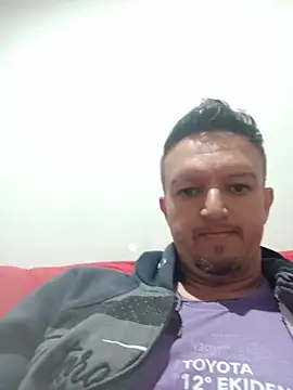 Snapshot of Suamulherfeliz chatting on June 16, 10:29 am Suamulherfeliz online show from June 16, 10:29 am
