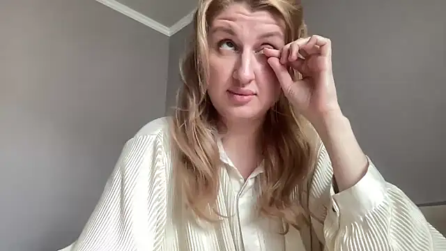 Snapshot of Kadayy1 chatting on September 17, 9:22 am Kadayy1 online show from September 17, 9:22 am