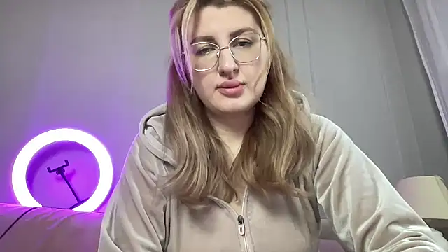 Snapshot of Kadayy1 chatting on October 15, 4:45 am Kadayy1 online show from October 15, 4:45 am