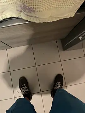 Snapshot of Lopochow chatting on October 8, 10:13 am Lopochow online show from October 8, 10:13 am