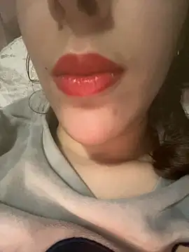 Mimisixo online show from February 9, 11:31 pm