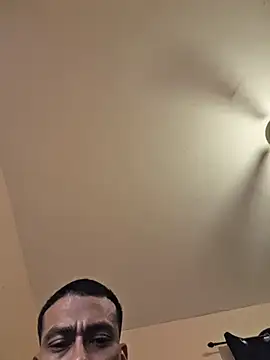 Cnutt310 online show from February 8, 8:23 pm