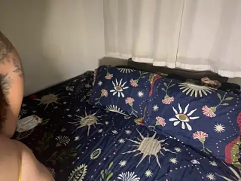 Snapshot of prado_bianca chatting on June 28, 6:36 pm prado bianca online show from June 28, 6:36 pm