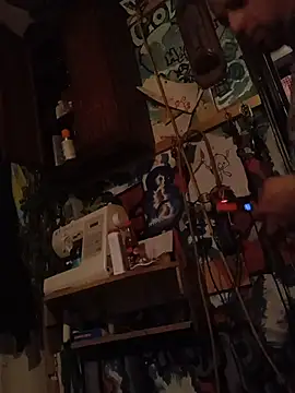 Twoslipperywhenwett online show from November 14, 3:55 pm