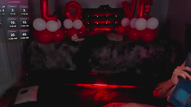 Draculairis online show from February 14, 1:19 pm