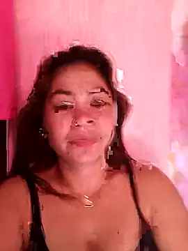 Snapshot of sexybitch_02 chatting on April 20, 7:11 am sexybitch 02 online show from April 20, 7:11 am