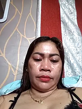 Snapshot of sexybitch_02 chatting on April 21, 2:04 am sexybitch 02 online show from April 21, 2:04 am