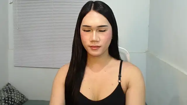 Leighs Celine online show from February 28, 7:04 pm