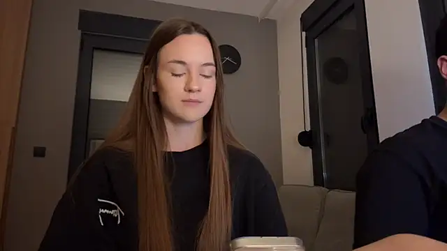 Snapshot of TenDouble chatting on September 21, 10:00 pm TenDouble online show from September 21, 10:00 pm