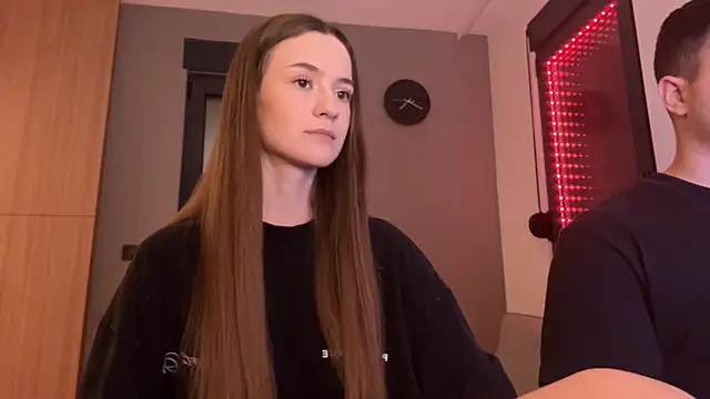 Snapshot of TenDouble chatting on November 15, 11:43 pm TenDouble online show from November 15, 11:43 pm