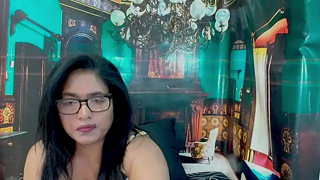 Snapshot of IndiaBlackPanther chatting on July 6, 6:10 pm IndiaBlackPanther online show from July 6, 6:10 pm