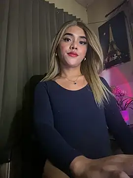 calimonroe online show from May 4, 11:45 pm