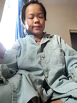 Snapshot of Rioo122 chatting on October 18, 6:37 am Rioo122 online show from October 18, 6:37 am