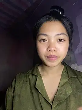 Thy00   online show from March 5, 3:19 pm