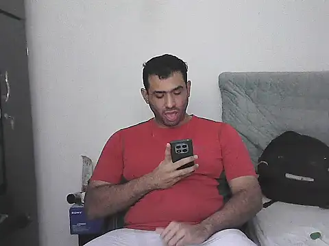 Snapshot of morenocabro10 chatting on June 8, 4:35 am morenocabro10 online show from June 8, 4:35 am